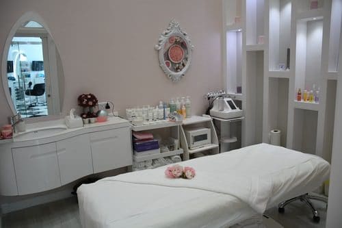 Read more about the article What are the most requested services in a spa?