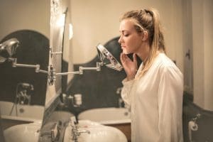 Read more about the article How Long Does The Glow Facial Last?