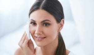 Read more about the article What Is Facial Cleansing?