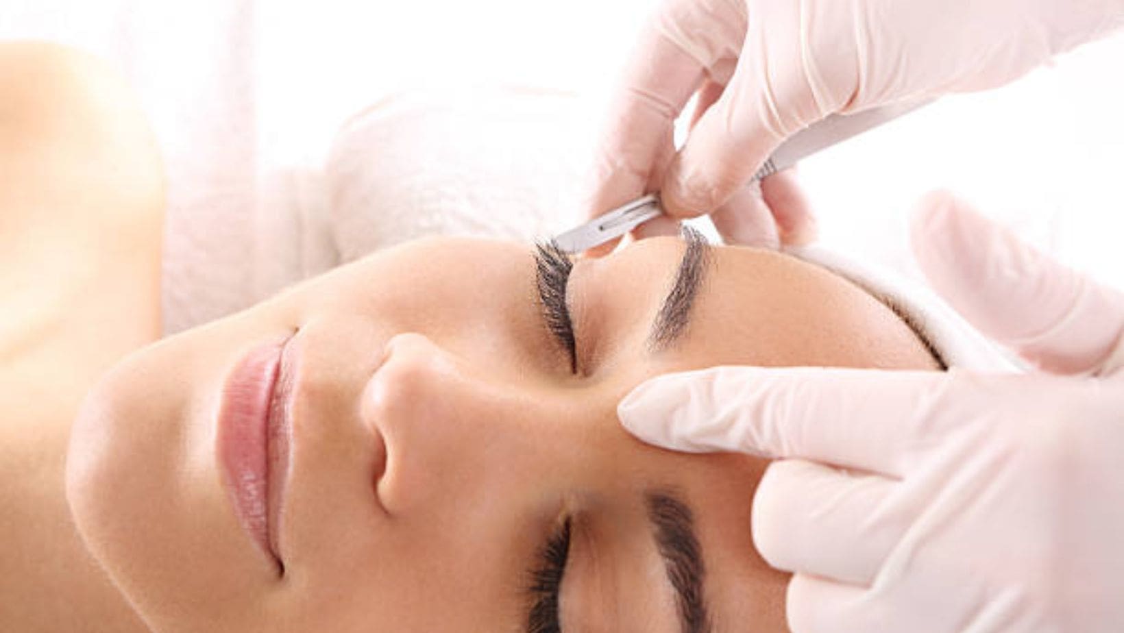 Read more about the article Is Dermaplaning Safe For All Skin Types?