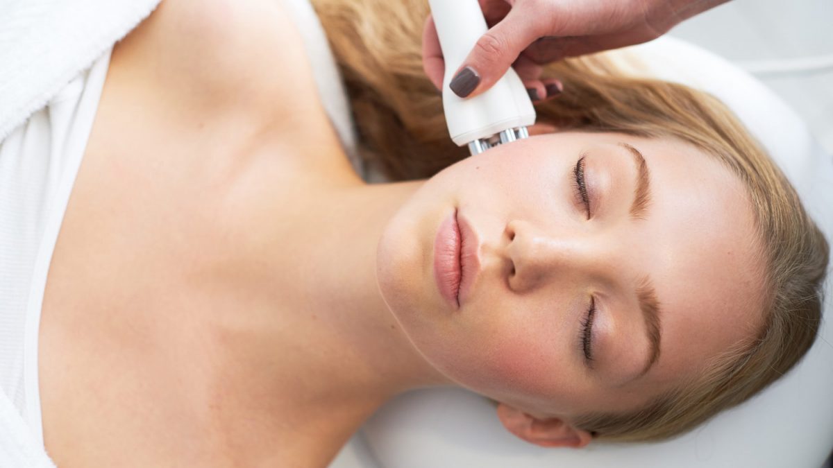 You are currently viewing Revolutionizing Skincare: Fractional Radiofrequency Explained