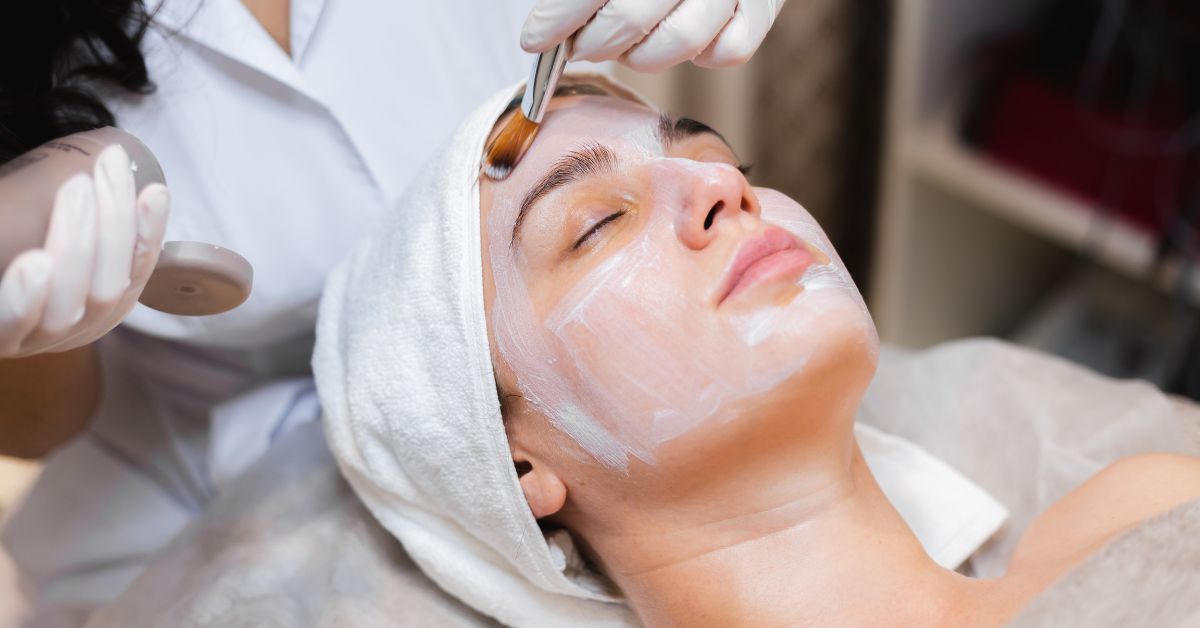 You are currently viewing Glowing Skin: Radiant Facial Secrets